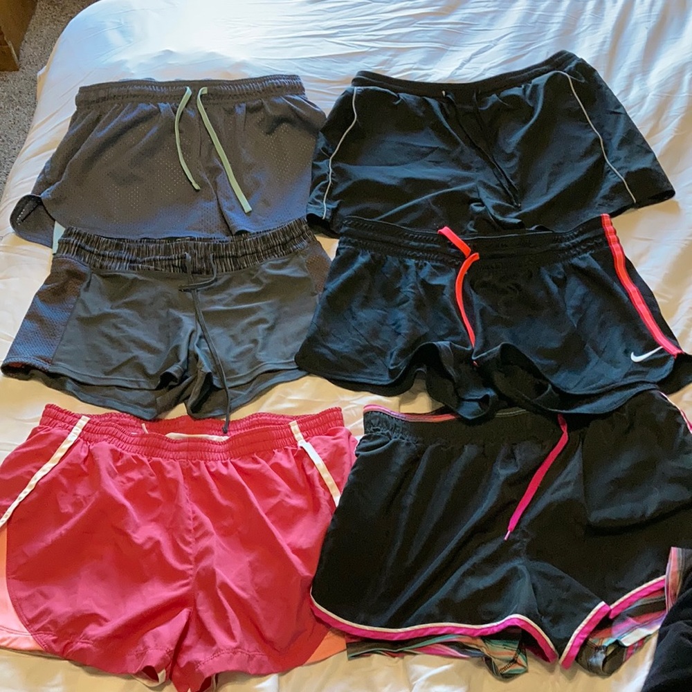 6 pairs of women’s shorts